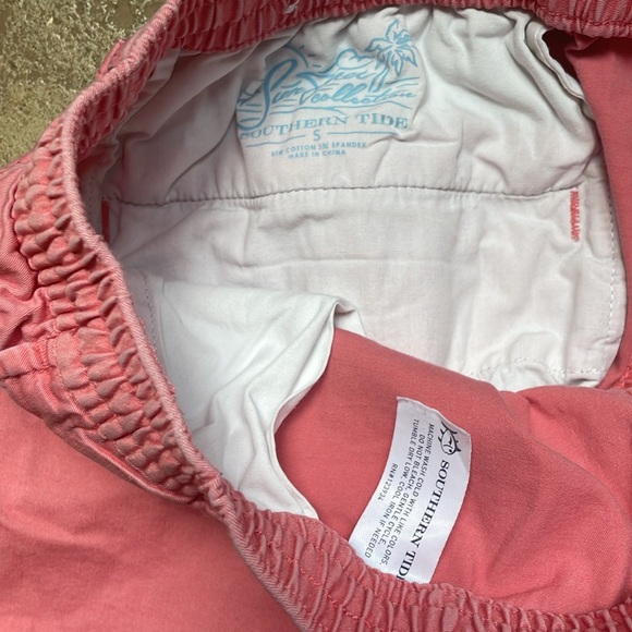 Southern Tide Shorts Size Small Coral Color - Picture 4 of 4